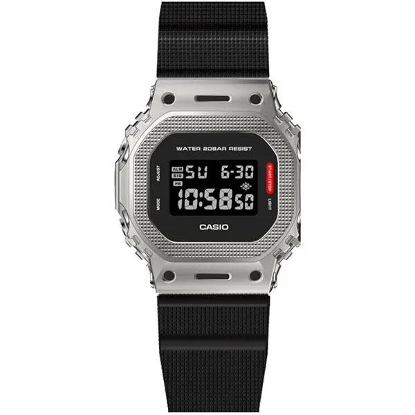 Casio GM-5600M-1